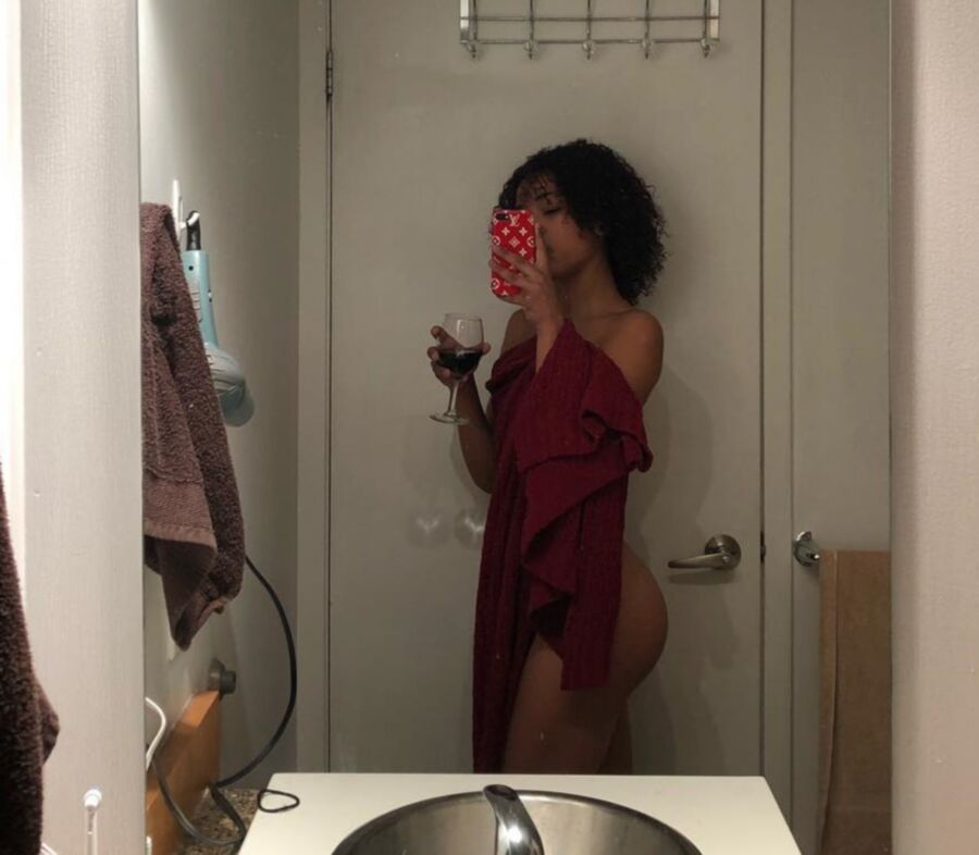 Free porn pics of  EBONY TEEN MAKAYLA  7 of 29 pics