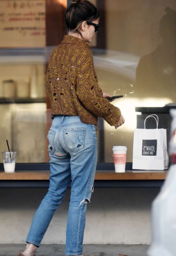 Free porn pics of Rachel Bilson Ass - Jeans 23 of 120 pics