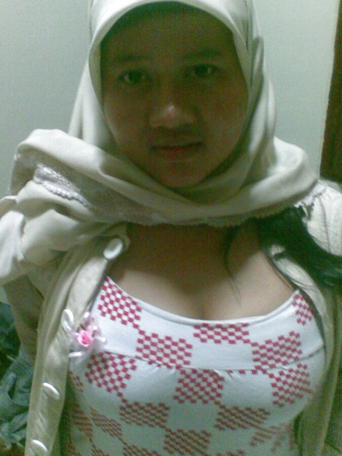 Free porn pics of Chubby Hijab 1 of 6 pics