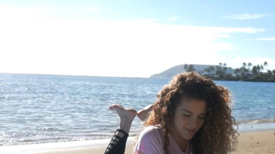 Free porn pics of Sofie Dossi is SO cute 19 of 24 pics