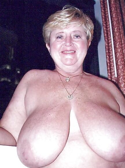 Free porn pics of Mature women with huge saggy breasts 8 of 40 pics