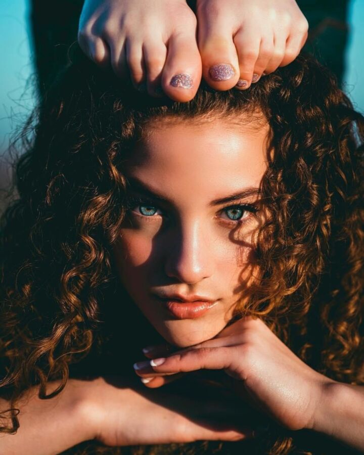 Free porn pics of Sofie Dossi is SO cute 1 of 24 pics