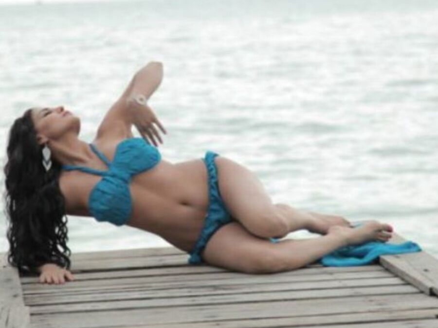 Free porn pics of Pakistani Muslim Whore Veena Malik 8 of 17 pics