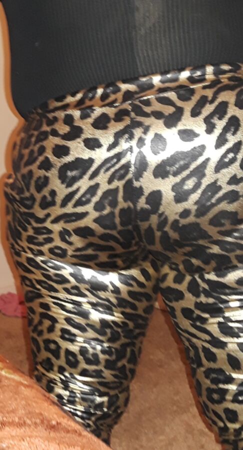 Free porn pics of Bbw leggings dress up 11 of 29 pics