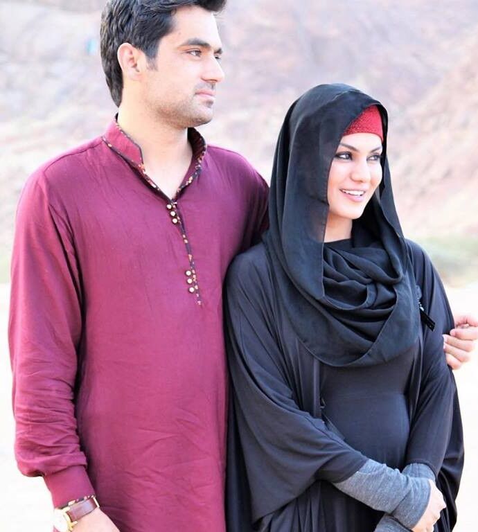 Free porn pics of Pakistani Muslim Whore Veena Malik 16 of 17 pics