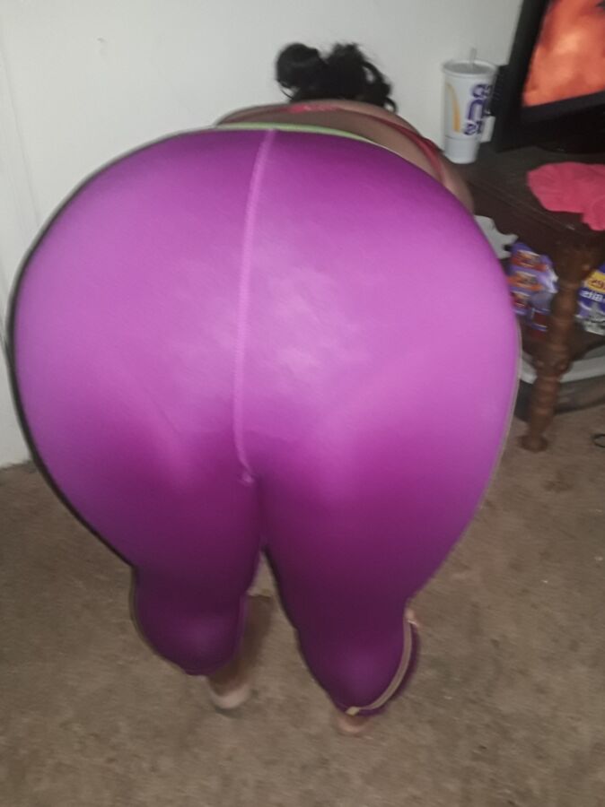 Free porn pics of Bbw leggings dress up 18 of 29 pics