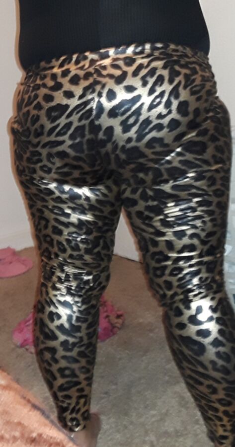 Free porn pics of Bbw leggings dress up 14 of 29 pics