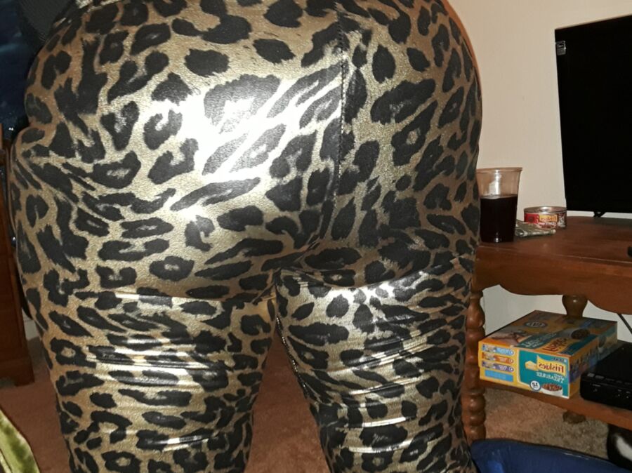 Free porn pics of Bbw leggings dress up 10 of 29 pics