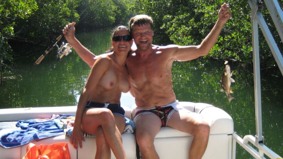 Girlfriend on Boat - Nuded Photo.