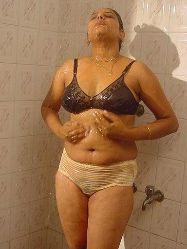 Free porn pics of MALLU SINDHU INDIAN BITCH AT THE SHOWER 5 of 20 pics
