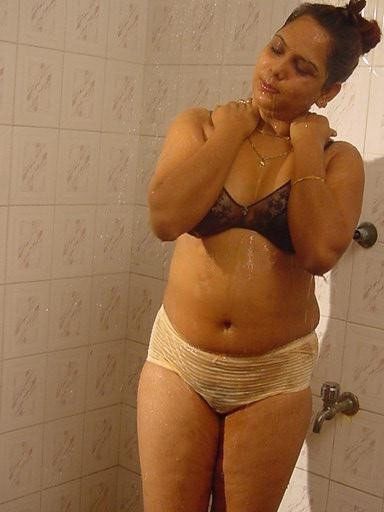 Free porn pics of MALLU SINDHU INDIAN BITCH AT THE SHOWER 4 of 20 pics