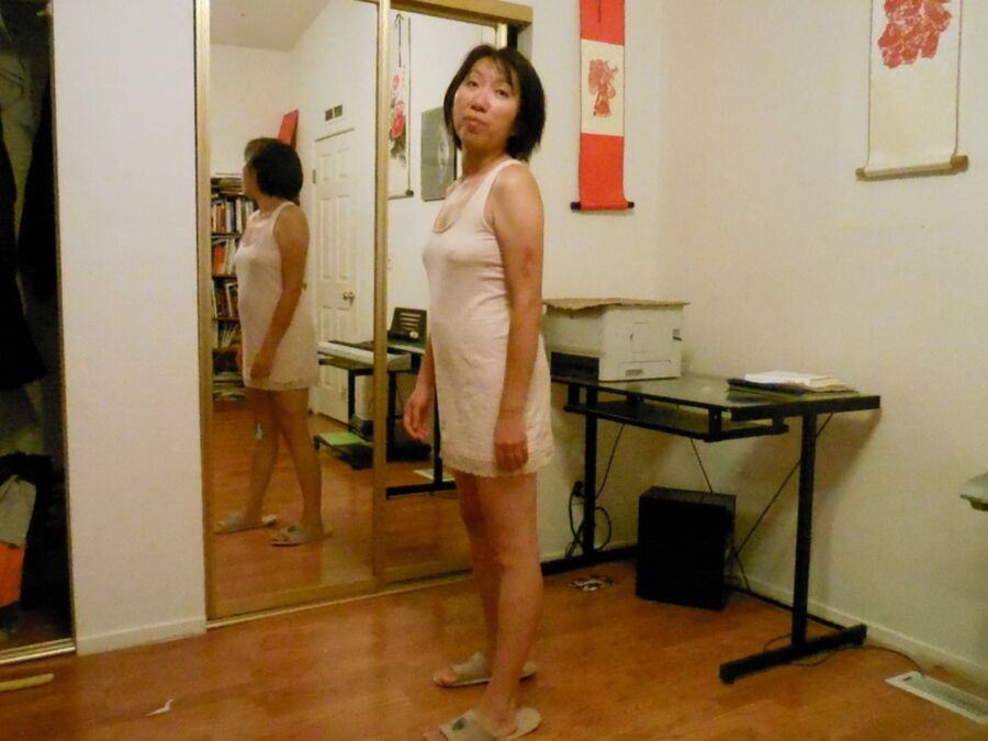 Free porn pics of naughty wife lee 8 of 59 pics