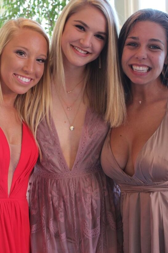 Free porn pics of Sexy coed, Laney (and her friends!) 2 of 11 pics