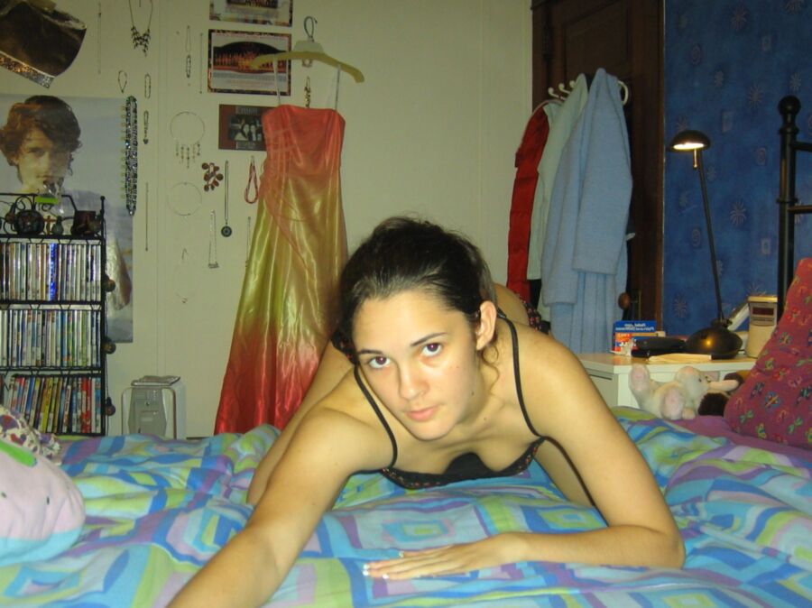 Free porn pics of Seance photo de sa copine 21 of 32 pics