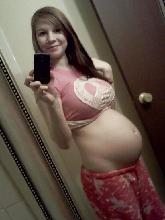 Free porn pics of Pregnant Teens 11 of 28 pics