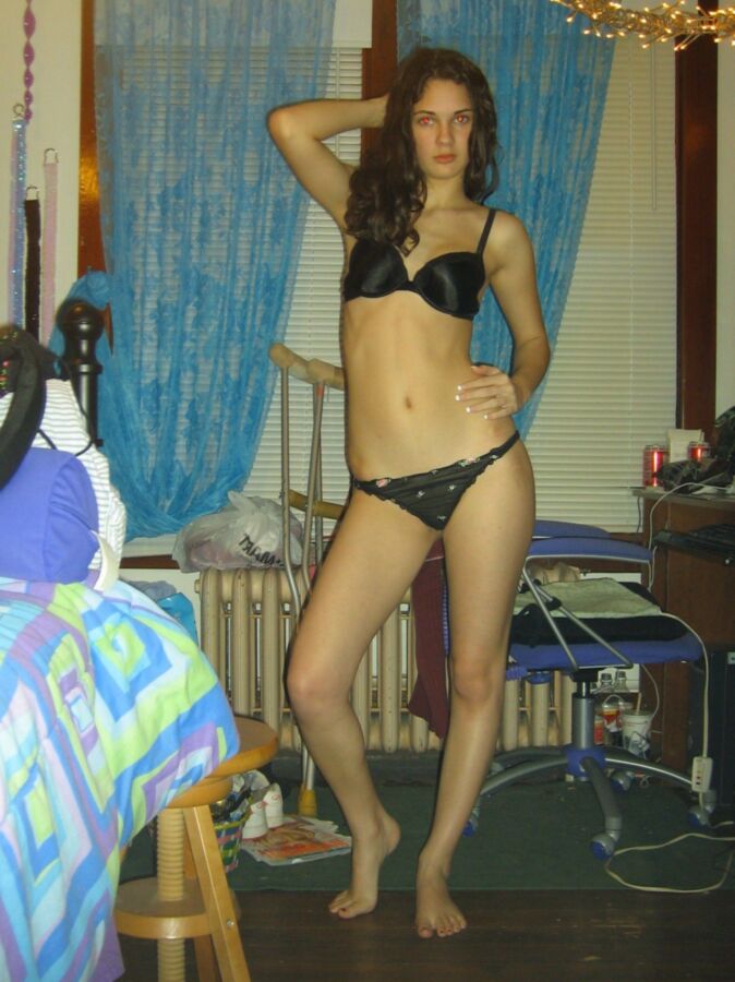 Free porn pics of Seance photo de sa copine 4 of 32 pics