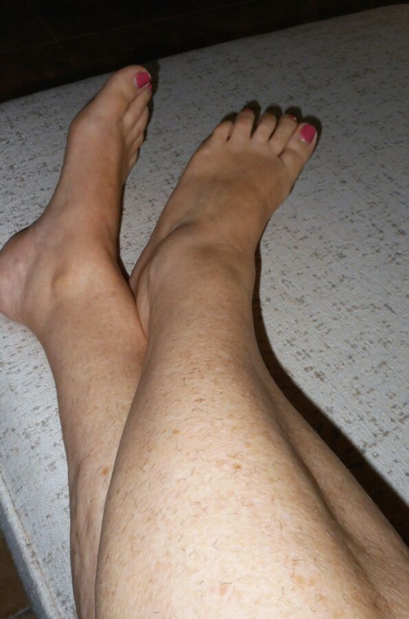 Free porn pics of Legs and Feet, Cellulite 4 of 8 pics