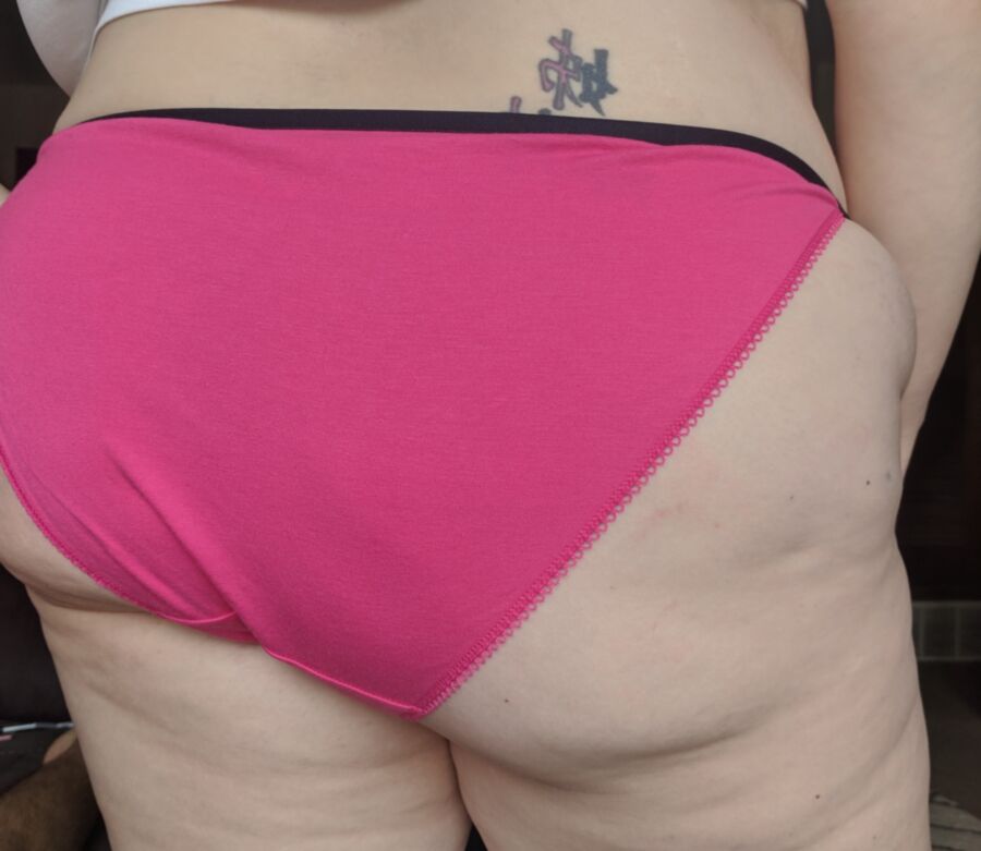 Free porn pics of Big Sexy Butt 5 of 22 pics