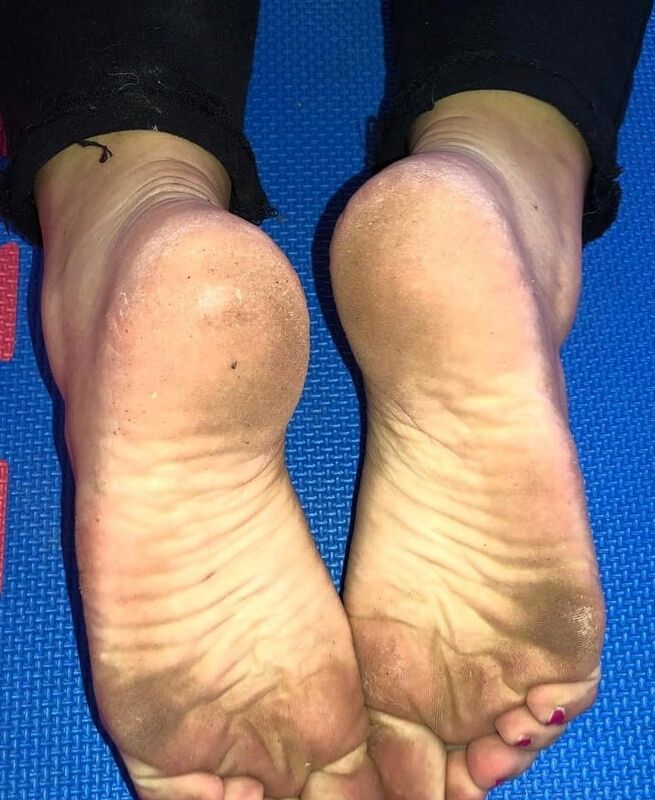 Free porn pics of Former work colleague poses her soles  ! 4 of 4 pics