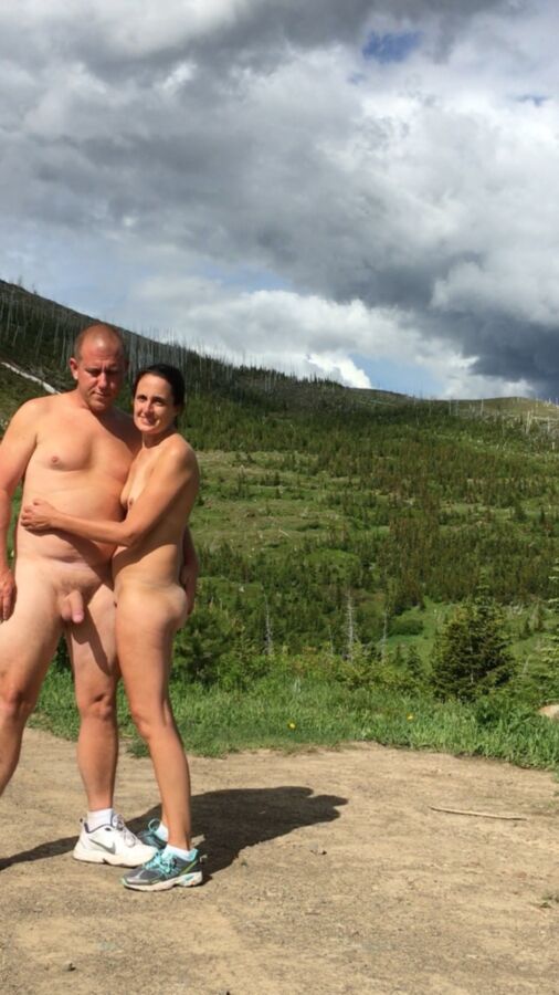 Free porn pics of couple hiking nude 1 of 14 pics