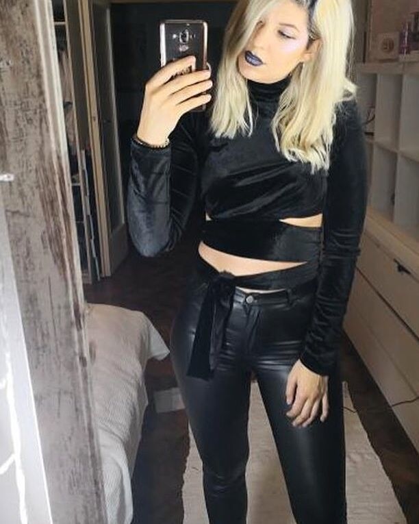 Free porn pics of Leather/Latex/Shiny Leggings 16 of 40 pics