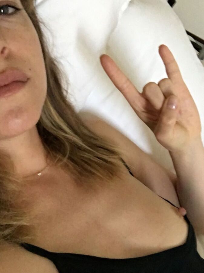 Free porn pics of Dakota Johnson Leaked 11 of 16 pics