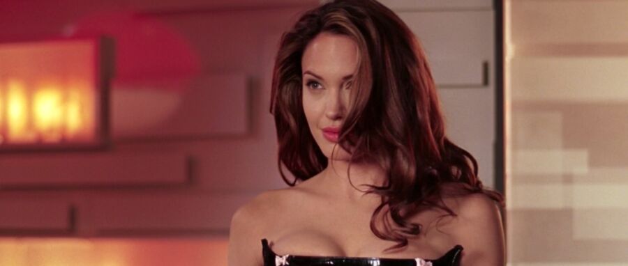 Free porn pics of Angelina Jolie 5 of 10 pics