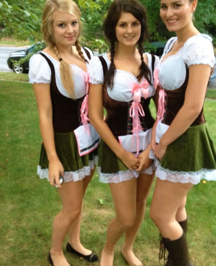 Free porn pics of Fesche Madln im Dirndl zum Hundertneunundachtzigst`n 23 of 100 pics