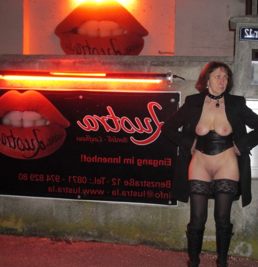 Free porn pics of Alte deutsche SM-Hure (Charlys Peepshow) 15 of 58 pics