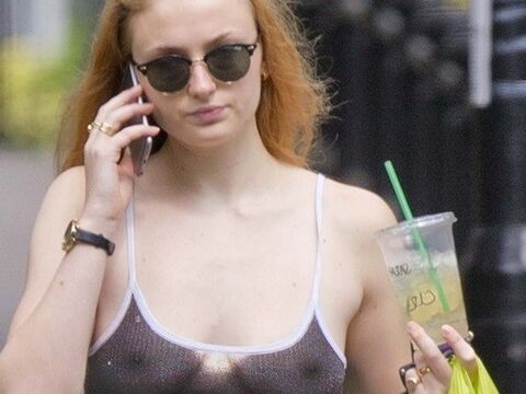 Free porn pics of Sophie Turner - real and fake  23 of 32 pics