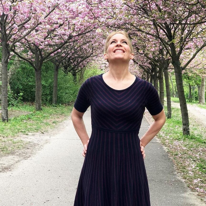 Ina Dietz  nackt