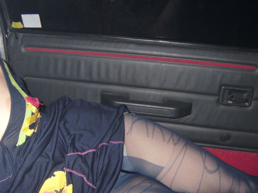 Amateur Car Sex 21 of 55 pics