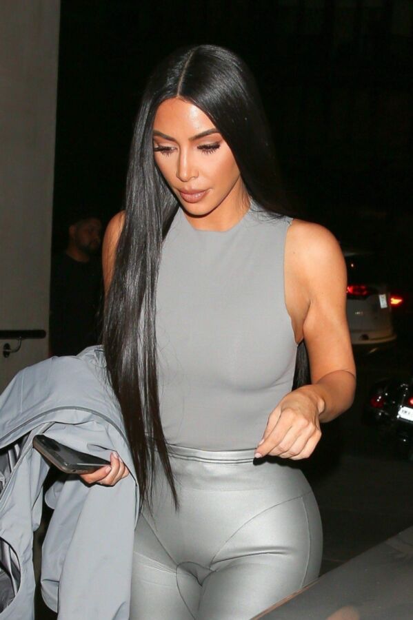 Kim Kardashian spandex 6 of 9 pics