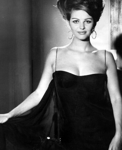 Legendary Claudia Cardinale 15 of 214 pics