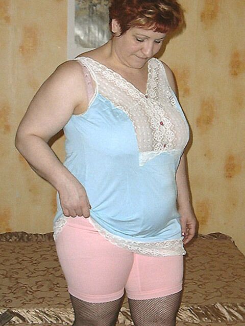 Mature Russian Amateur in pantalones 10 of 13 pics