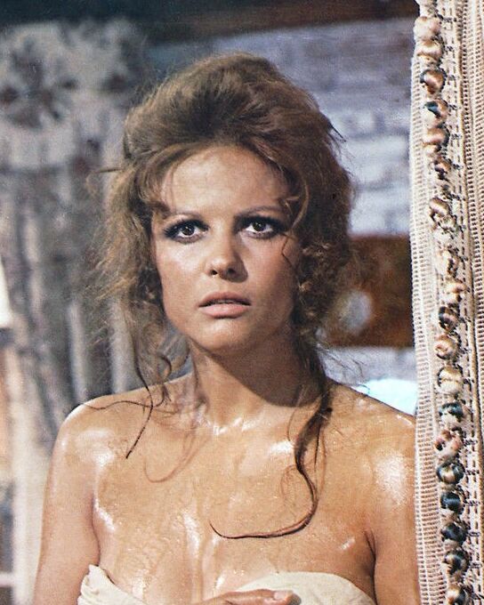 Legendary Claudia Cardinale 12 of 214 pics