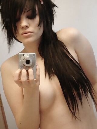 EMO Teens Five 23 of 70 pics