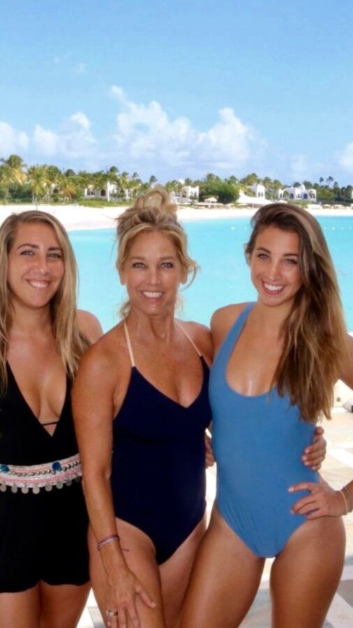 Denise Austin And Her Sexy Daughters 18 of 24 pics