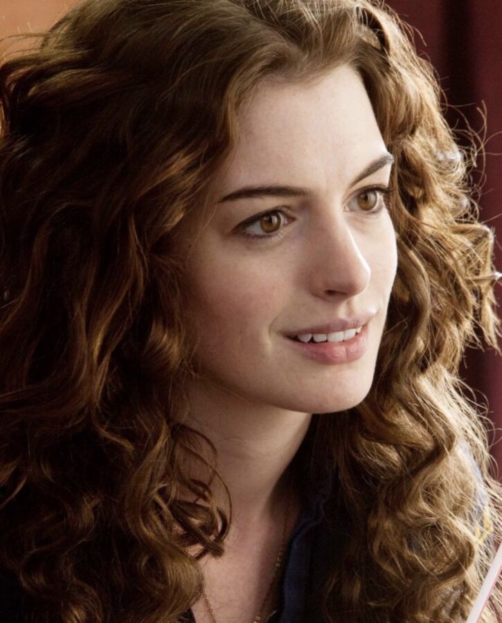 Anne Hathaway Pics for Fakes 15 of 145 pics