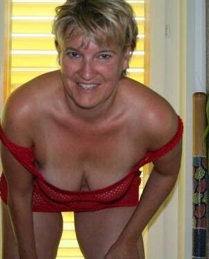 married horny milf Michelle for your pleasure 1 of 45 pics