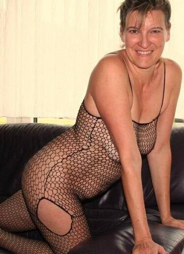 married horny milf Michelle for your pleasure 24 of 45 pics