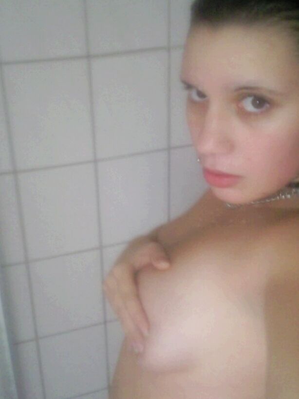 stupid whore Janine from Dessau in Germany 9 of 25 pics