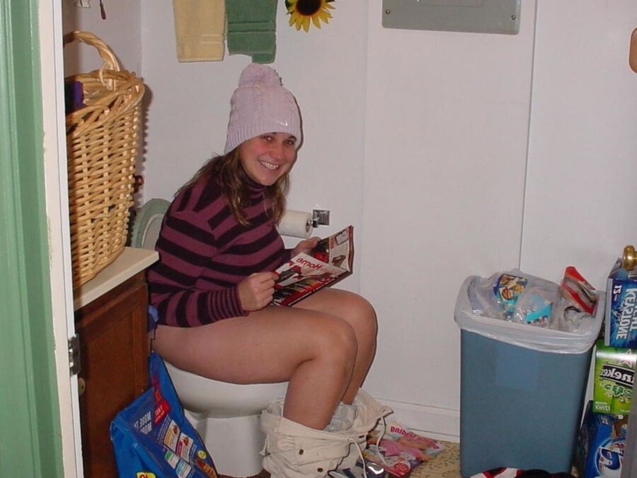 Pretty on the potty (toilet) 20 of 86 pics