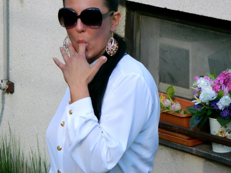 Valentina Ross pissing wearing satin blouse and sunglasses 9 of 60 pics