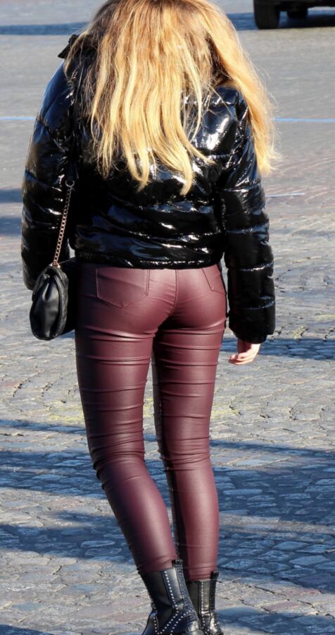 candid leather butt - leather in the street 17 of 59 pics