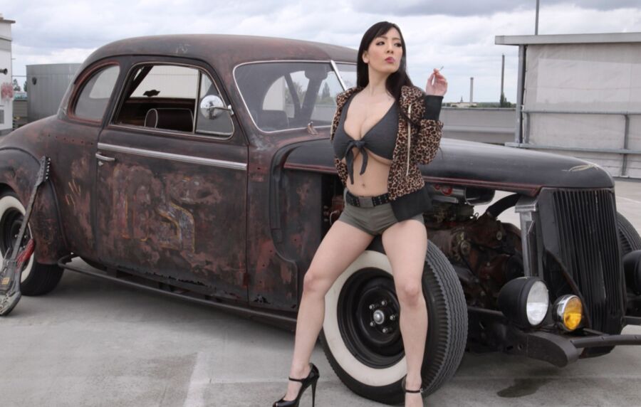 Hitomi Tanaka - Hot Rod 4 of 58 pics