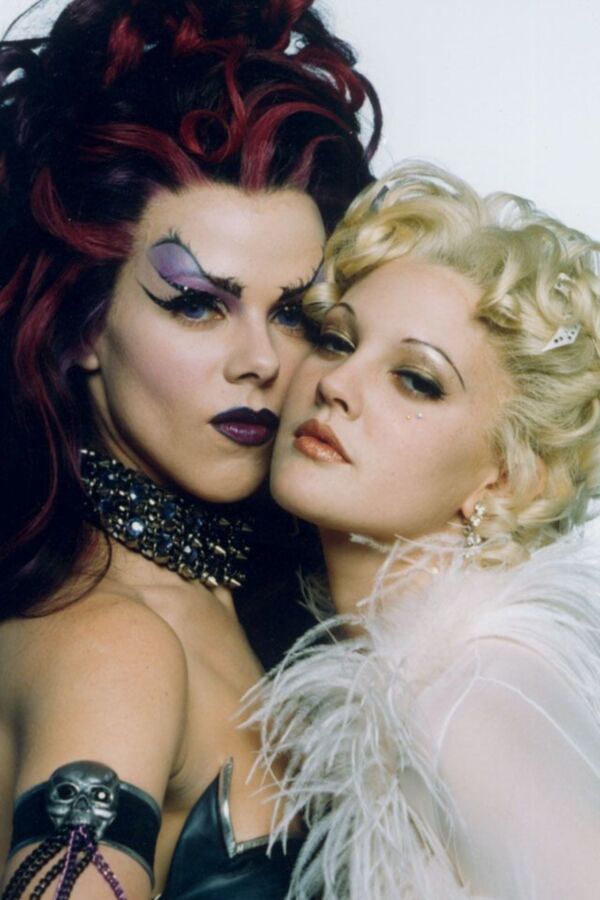 Drew Barrymore and Debi Mazar Sugar and Spice   20 of 60 pics