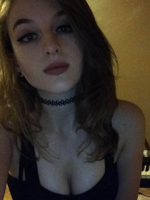 sexy british emo teen from london 10 of 15 pics