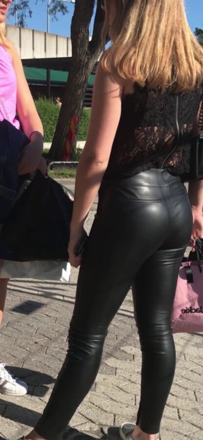 candid leather butt - leather in the street 8 of 59 pics