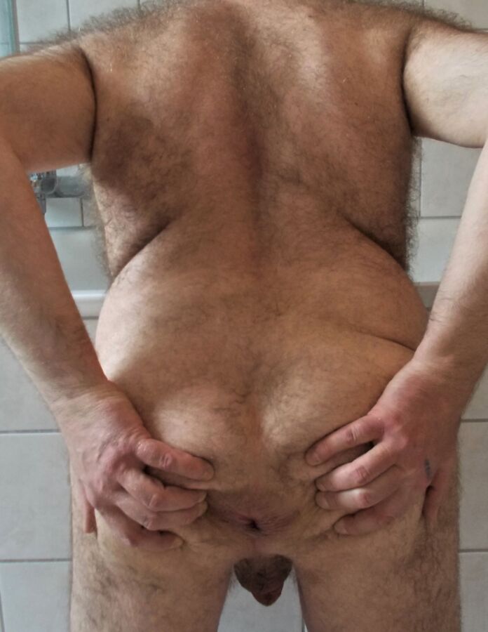 Extremely hairy daddy / Extrem behaarter Daddy 6 of 8 pics